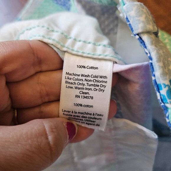 Vineyard Vines Patchwork Whale Tail Shorts - Picture 6 of 10